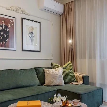 Parisian-inspired 1br In The Heart Of - Balcony Ac, & Fully Equipped דירה