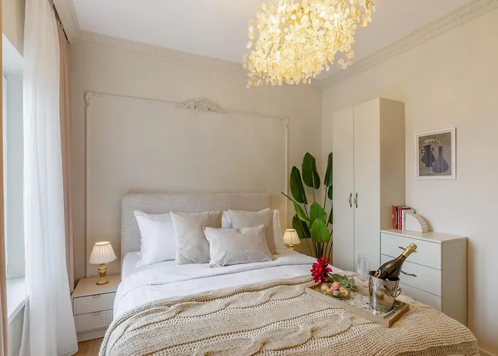 公寓 Parisian-inspired 1br In The Heart Of - Balcony Ac, & Fully Equipped