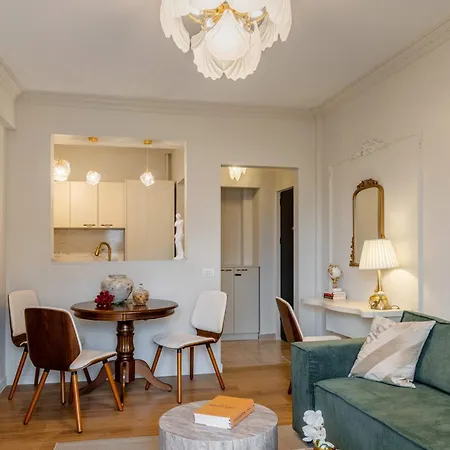 Apartament Parisian-inspired 1br In The Heart Of - Balcony Ac, & Fully Equipped Bukareszt