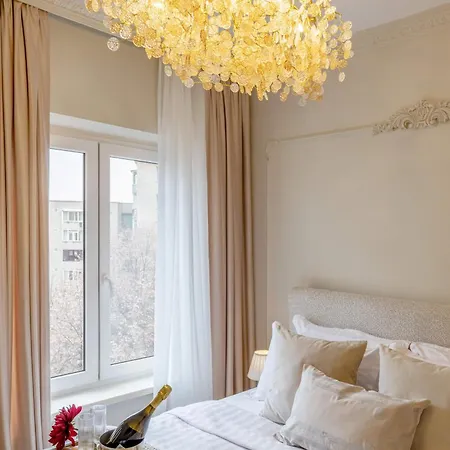 Parisian-inspired 1br In The Heart Of - Balcony Ac, & Fully Equipped * Bukareszt