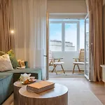 Parisian-inspired 1br In The Heart Of - Balcony Ac, & Fully Equipped Apartman Bukarest